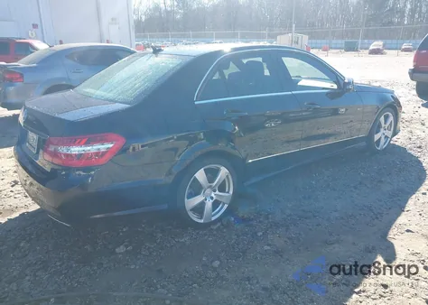 2010 Mercedes-Benz E 350 z USA, uszkodzony, nr VIN WDDHF5GB7AA131272